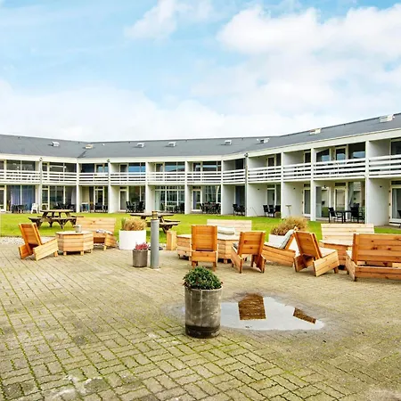 6 Person Holiday Home On A Holiday Park *